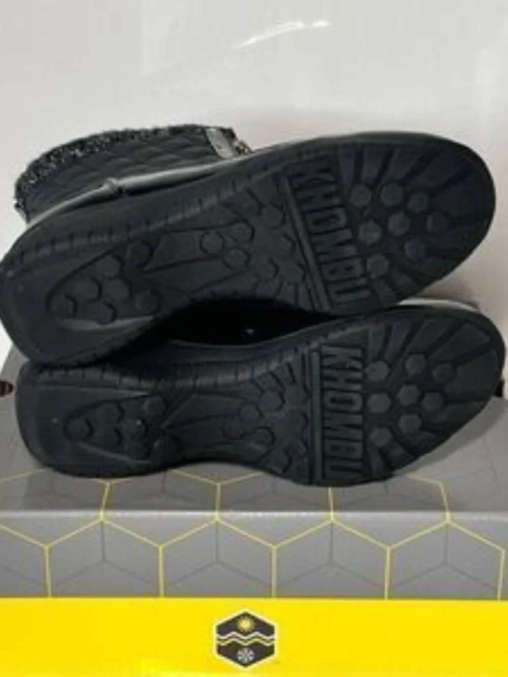 Khombu Megan Waterproof Front-Zip Winter Boots